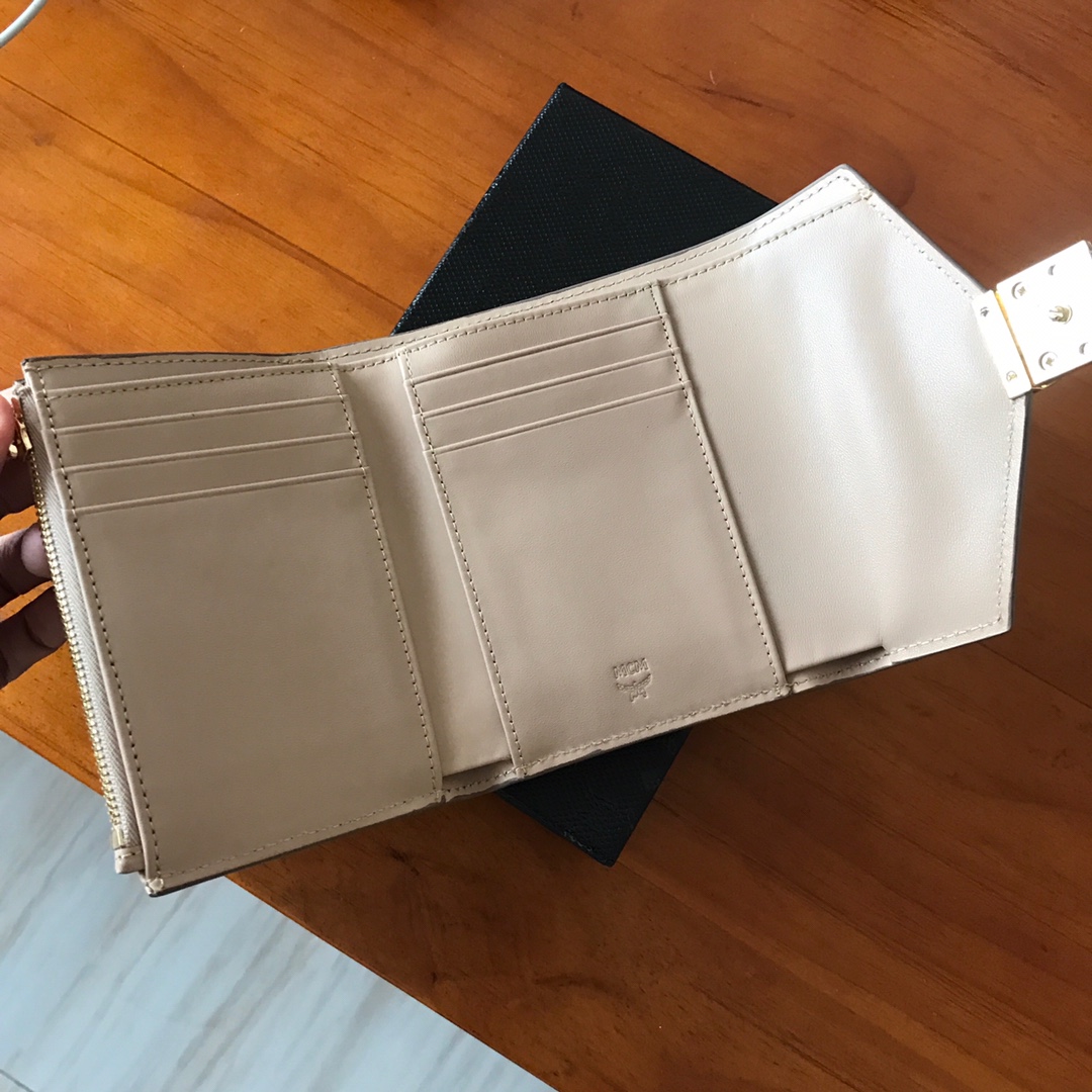 กระเป๋าสตางค์ mc wallet ใบสั้น 3 พับ