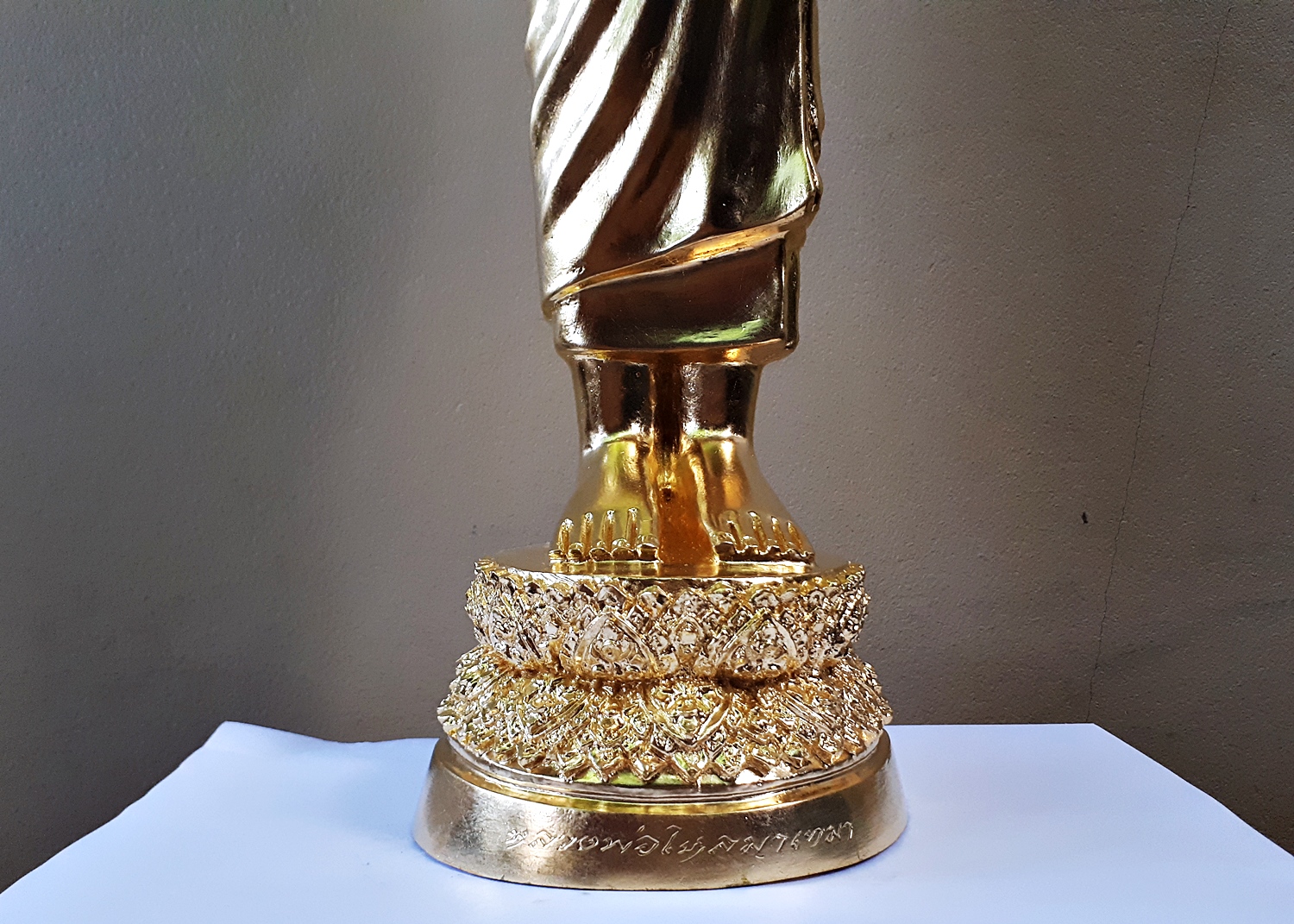 รูปหล่อ พระพุทธ หลวงพ่อไหลมาเทมา(สมเด็จองค์ปฐม ปางอุ้มบาตร อุดมสมบูรณ์มหาลาภ) - เนื้อทองเหลือง ปิดทองแท้ (องค์ใหญ่ขนาดตั้งบูชา สูง26นิ้ว) ปี2563 #รับประกันแท้ - หลวงพ่อเล็ก วัดท่าขนุน เป็นประธานปลุกเสกอฐิษฐานจิต