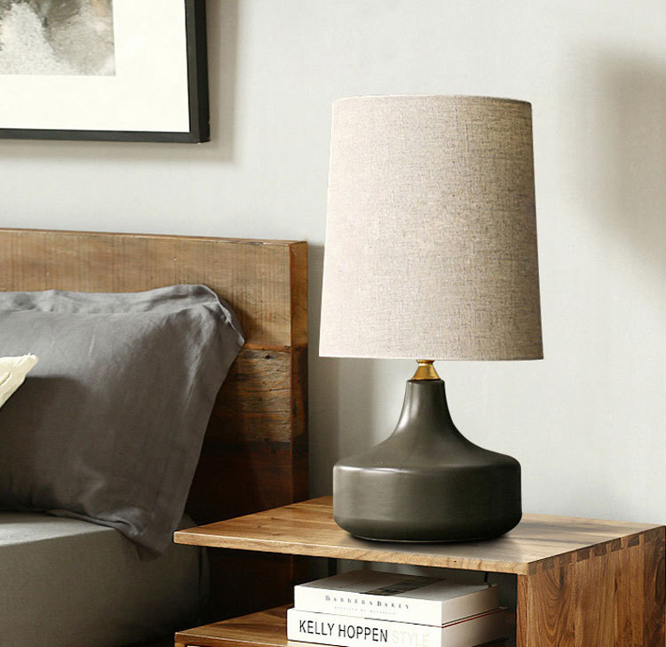 โคมไฟตั้งโต๊ะฐานเซรามิกทรงขวดน้ำเต้า โป๊ะผ้าทรงกระบอกสูง สไตล์มินิมอล-สแกนดิเนเวียน [JY-033]