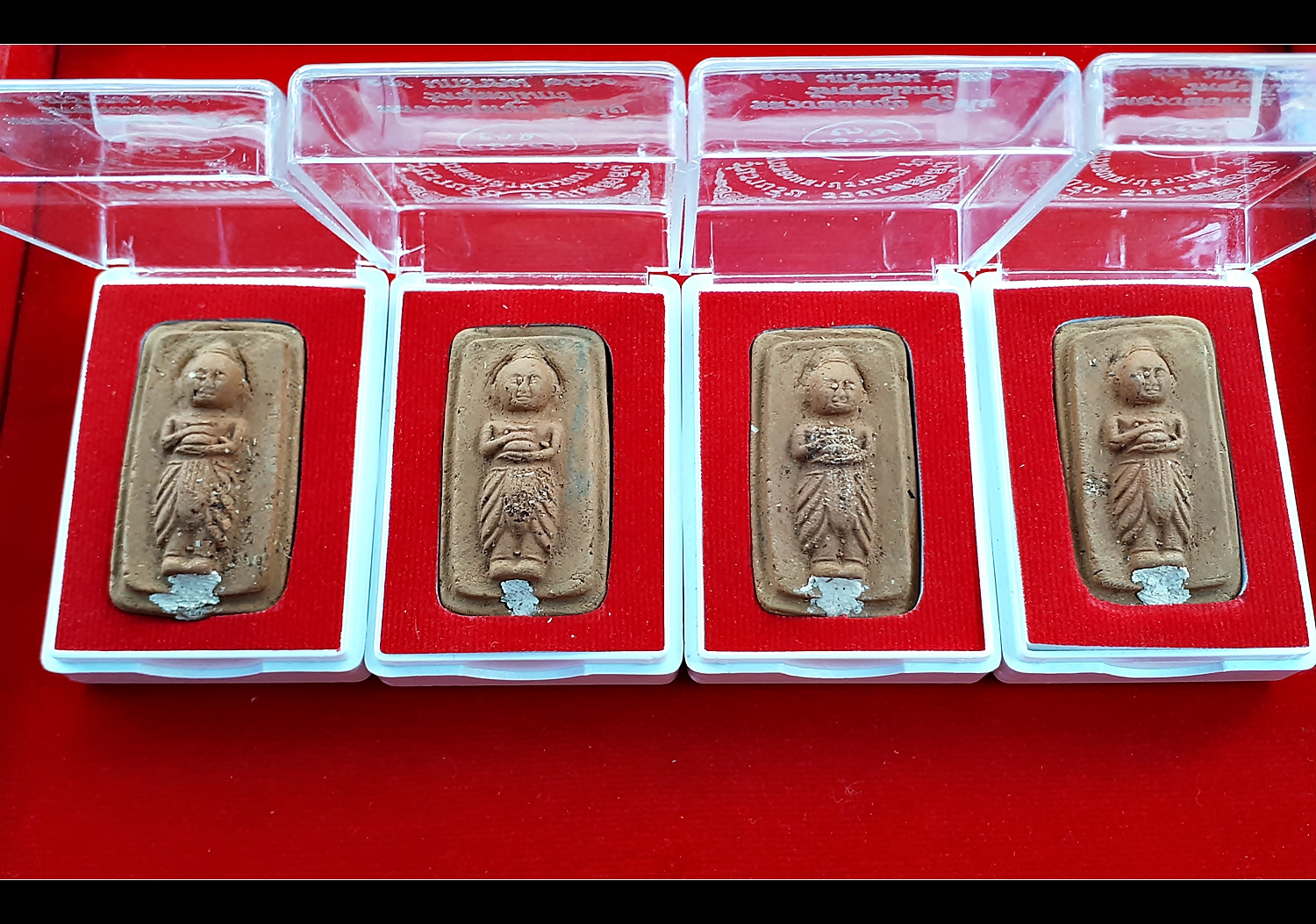 กุมารทอง สมปราถนา ปี2560 เนื้อผงรวมมวลสาร ฝั่งลูกแก้ว - หลวงพ่อหนุน วัดพุทธโมกข์