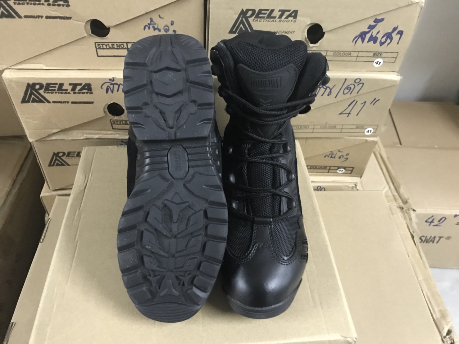 รองเท้า Magnum ข้อยาว (K1000)