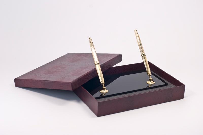 แท่นเสียบปากกาคู่ ฐานอะคริลิค Acrylic Pen Stand