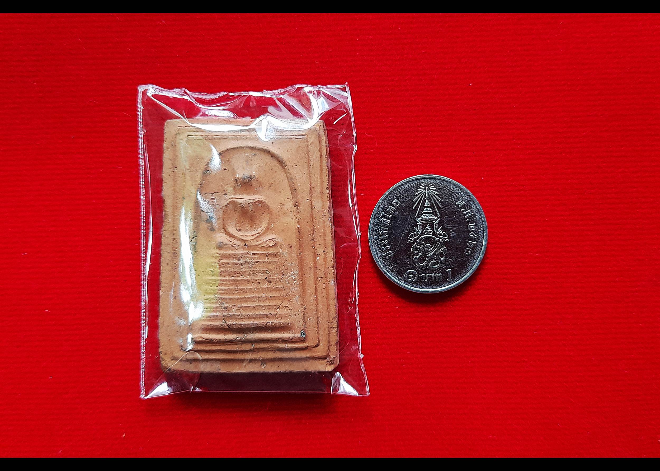 พระสมเด็จ ฐาน9ชั้น เนื้อดินกระเบื้องหลังคาโบสถ์ (แคล้วคลาด มหาอุต คงกระพัน) ปี2521 #รับประกันแท้และทัน - หลวงพ่อพุฒ สารสุข(ศิษย์หลวงปู่ศุข วัดปากคลองวัดข่ามเฒ่า) วัดเขาไม้แดง จ.ชลบุรี