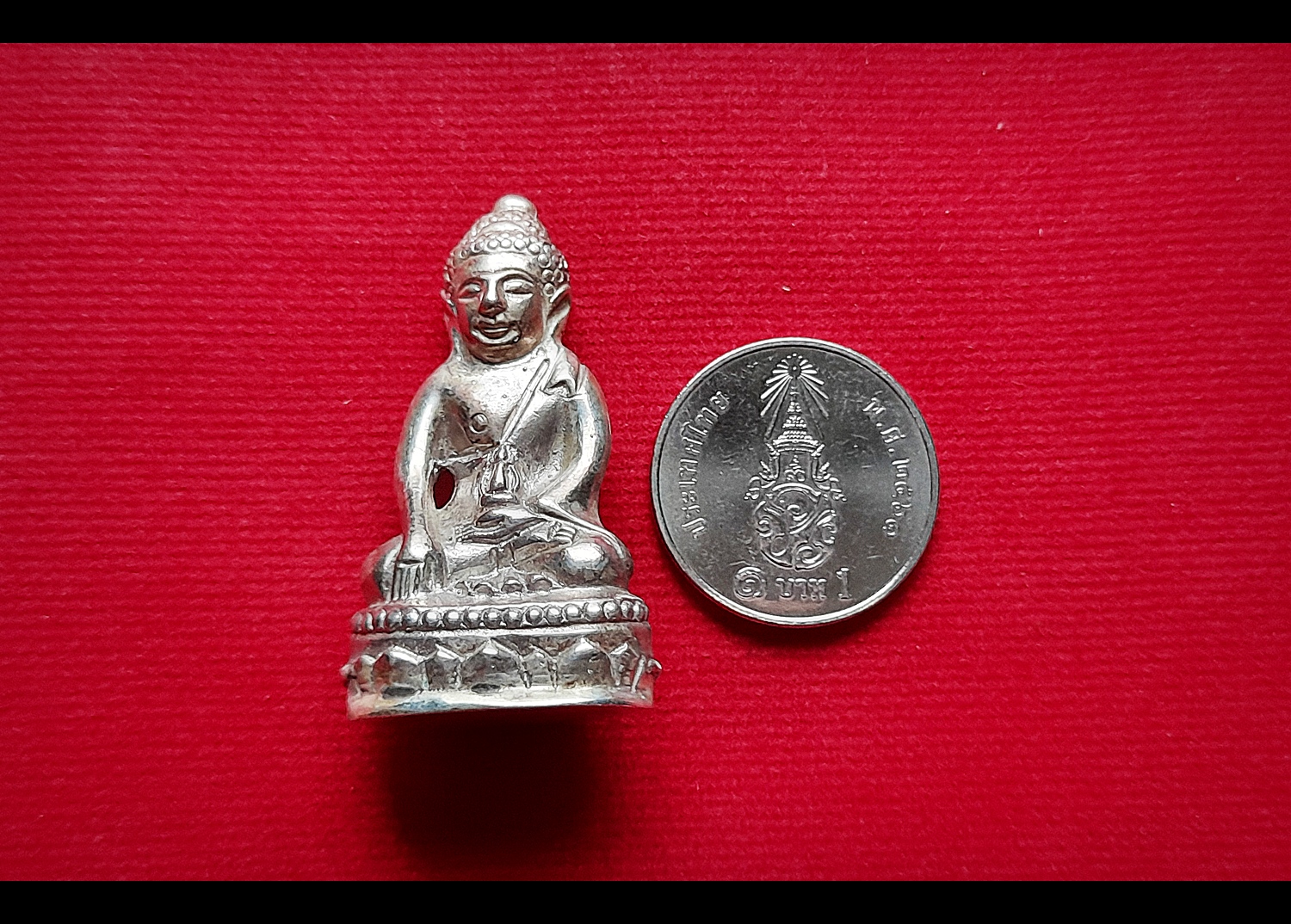 พระกริ่งสะท้านไตรภพ(นเรศวรสะท้านไตรภพ) (ปลุกเสก9พิธี) (#พิธีสะท้านไตรภพ #เสาร์๕ วัดท่าขนุน ปี2563) เนื้อเงินแท้ - หลวงพ่อเล็ก วัดท่าขนุน