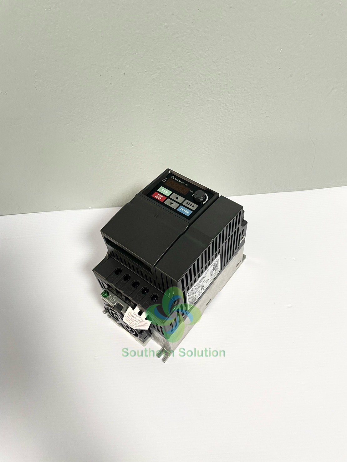 Delta Inverter VFD037EL43A 5HP 3.7kW Input 380V 3-Phase Output 380V 3-Phase