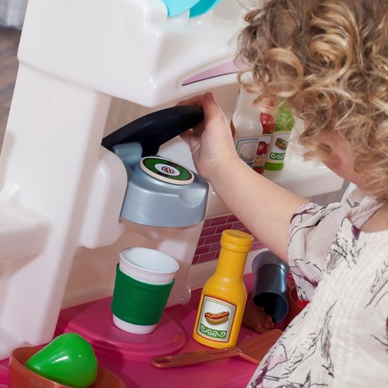 ชุดครัวจำลองสำหรับเด็ก Step2 Fun with Friends Kitchen (Pink)