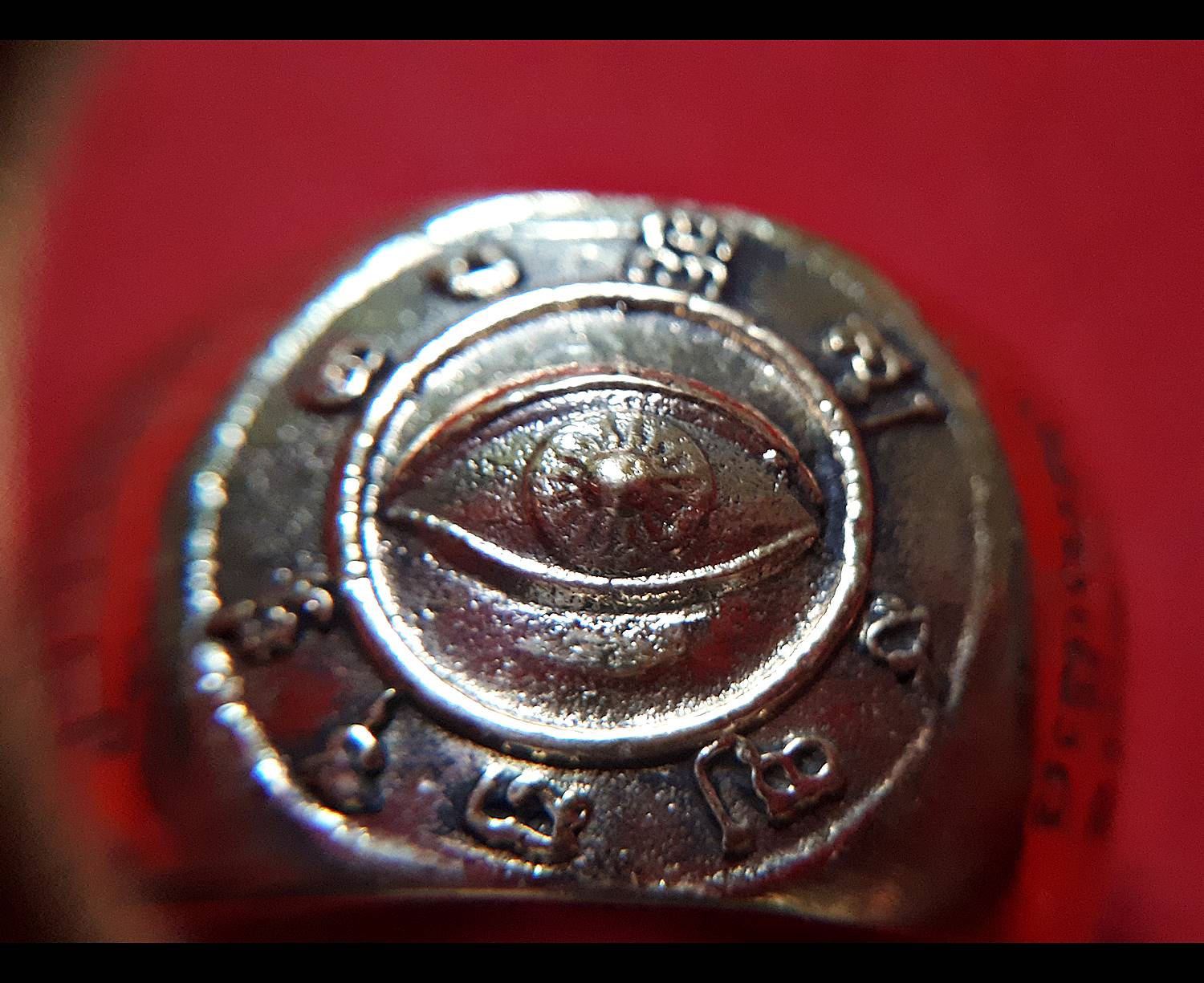 แหวน ดวงตาพญายม (นัยน์ตาพญายม) (ขนาดแหวนเบอร์ 70) เนื้อโลหะชนวน ปี2562 #รับประกันแท้ - หลวงพ่อหนุน วัดพุทธโมกข์