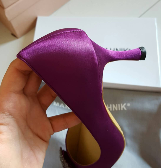 พร้อมส่ง รองเท้า mb ผ้าไหม สีม่วง ยอดฮิต ใส่ออกงาน งานแต่ง แบบดาราเซเลบทุกคนต้องมี สอบถามไซส์ได้ค่ะสต็อคของเปลี่ยนตลอด