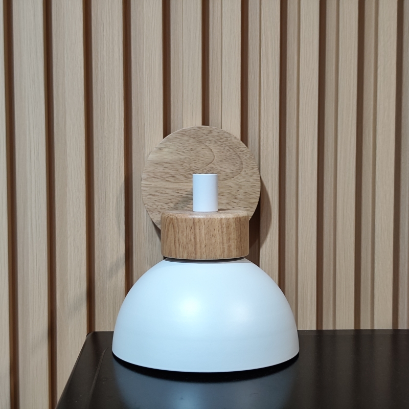 โคมไฟติดผนังฐานไม้โป๊ะโคมโลหะทรงครึ่งวงกลม สไตล์โมเดิร์นเรียบง่าย [WOL-15]