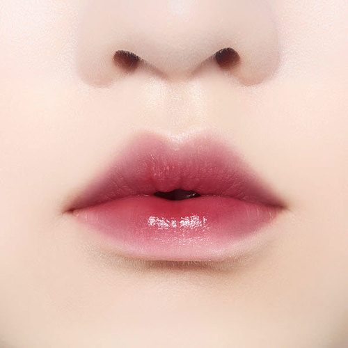 Etude House Dear Darling Tint # PK003 Sweet Potato Red ทิ๊นต์เนื้อเจลรุ่นปรับปรุงใหม่ ที่ออกแบบมาให้สีสวยสดแจ่มชัด แต่ยังคงความชุ่มชิ้นให้กันริมฝีปากไม่ทำให้ริมฝีปากแห้งแตก