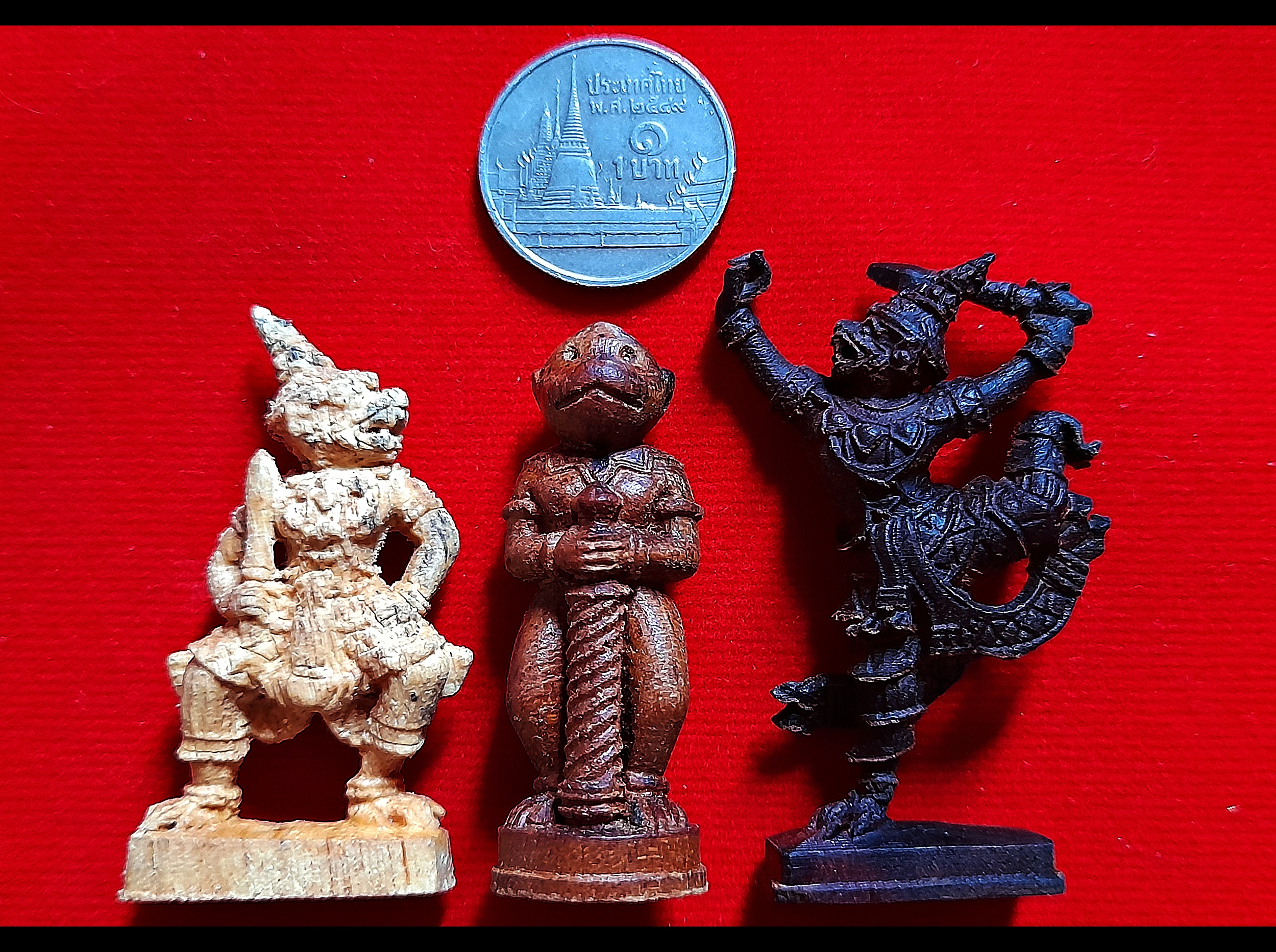 ชุดเครื่องราง เทพพญาวานร ที่มีฤทธิ์เยอะ (#พญาพาลี เนื้อไม้ขนุนฟ้าผ่า #สุครีพหักฉัตร เนื้อไม้พะยูง #องคต เนื้อไม้ขนุนฟ้าผ่า(ฐานบรรจุมวลสาร ผงคชสาร หลวงพ่อดิ่ง วัดบางวัว - ลูกอมหลวงพ่อพริ้ง วัดบางปะกอก) ) ปี2564 #รับประกันแท้ - หลวงพ่อบ๊ะ วัดโพธิ์ลังกา ปลุก