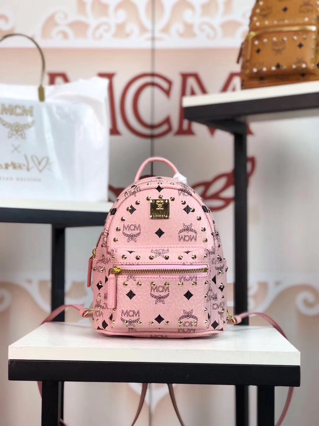 กระเป๋าเป้ mcm backpack มีไซส์เล็ก กลาง ใหญ่