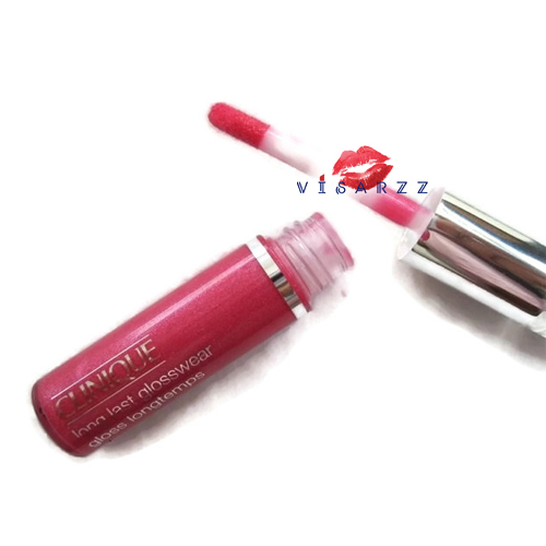 (Tester) Clinique Long Last Glosswear SPF15 2.3mL #Kissyfit กรอสเนื้อชิมเมอร์สีสวย คุณสมบัติเด่นคือติดทน โดยไม่เหนียวเหนอะหนะ พร้อมให้ความชุ่มชื้นรู้สึกสบายริมฝีปาก