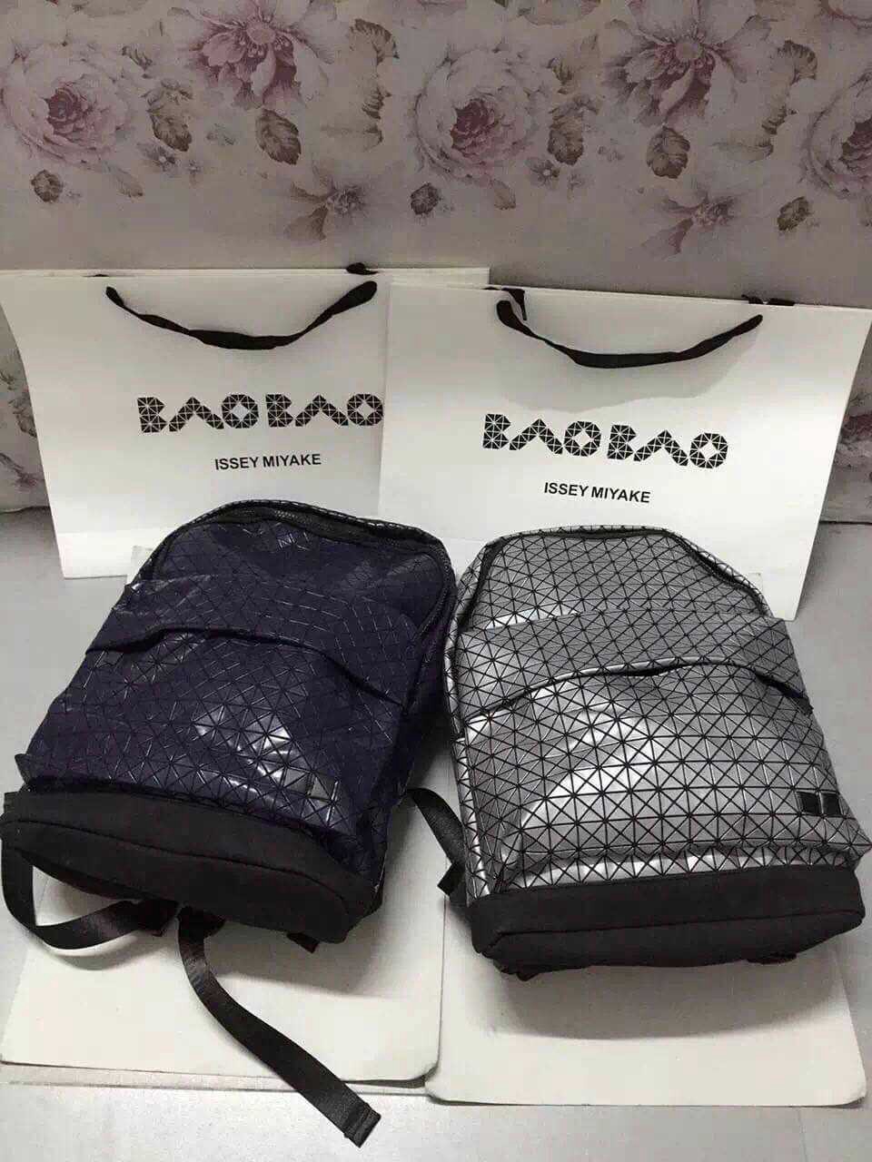 กระเป๋าเป้ issey backpack 12 นิ้ว