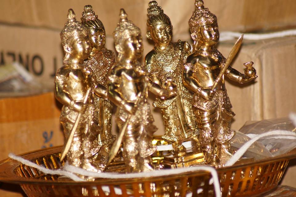 กุมารเทพ กุมาร-กุมารี หัวแก้ว-หัวแหวน เนื้อโลหะทองเหลืองขัดเงา (สูง6นิ้ว กว้าง2นิ้ว) หลวงพ่อหนุน วัดพุทธโมกข์ ปลุกเสก