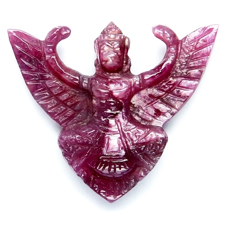 Carving Natural Ruby (Unheated) พลอยทับทิมไม่ผ่านการอบหรือเผา Garuda พญาครุฑ แกะสลัก หนัก 15.98 กะรัต สีแดง สีหวานสวย มีเหลือบสะท้อนตามภาพ จัดว่าหายาก