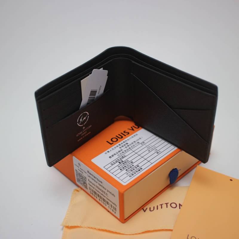 กระเป๋าสตางค์ l monogram multiple wallet ชาย ใบสั้น