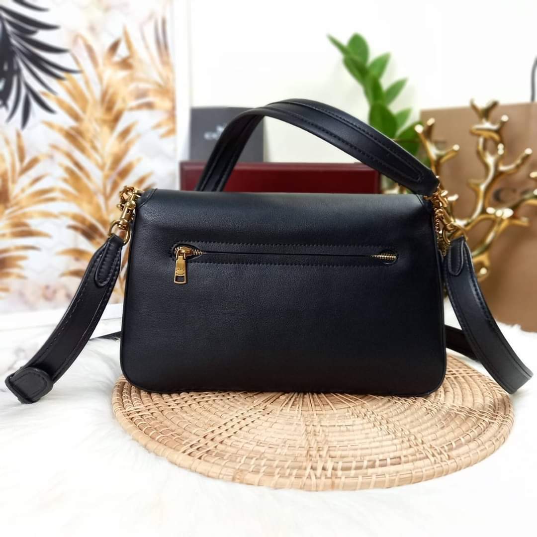 COACH SOFT TABBY SHOULDER BAG (แอดไลน์ก่อนสั่งซื้อ)