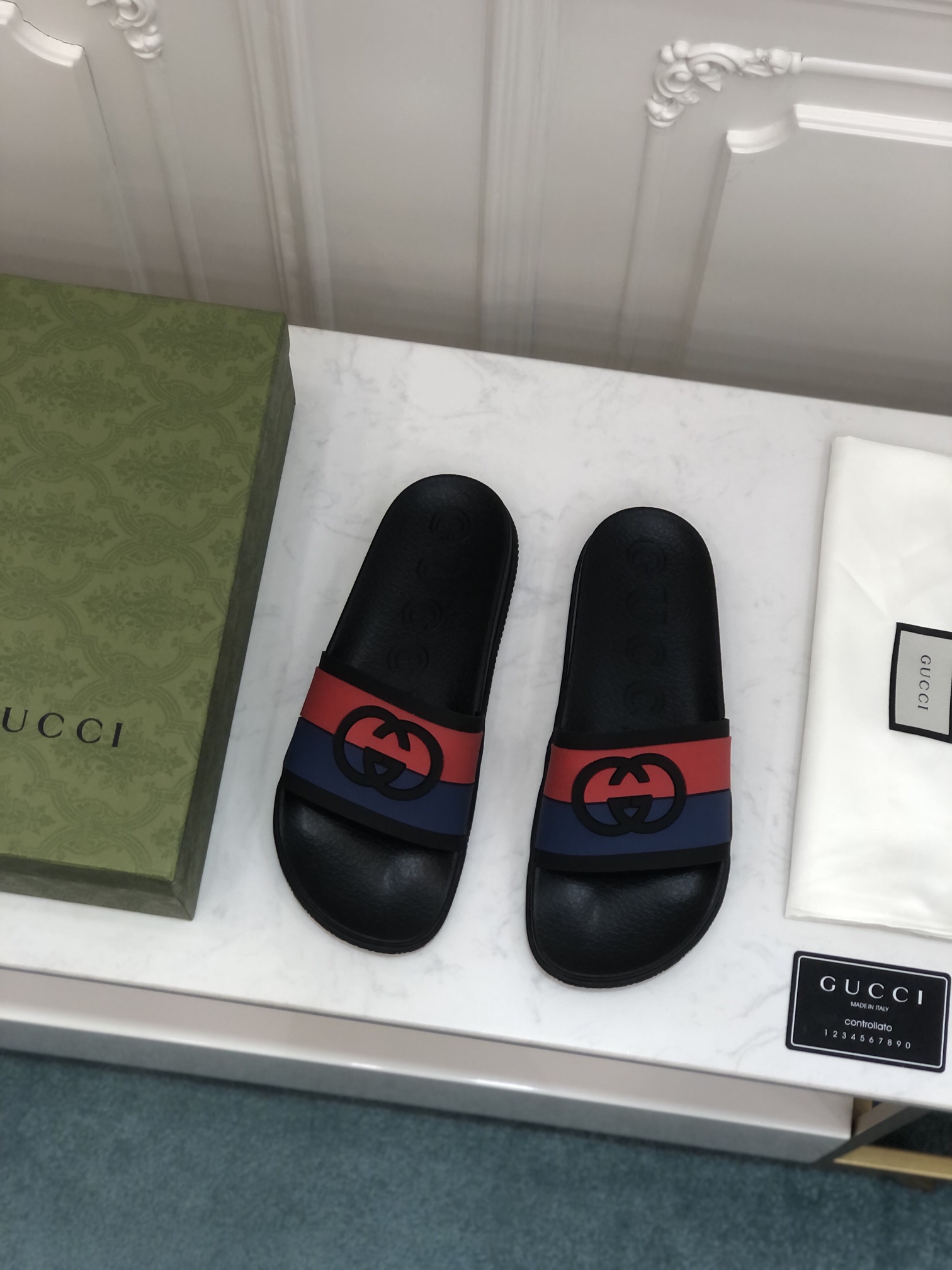 รองเท้าแตะ gc men slippers ชาย 38-45 แบบอีกเยอะกดดูด้านใน