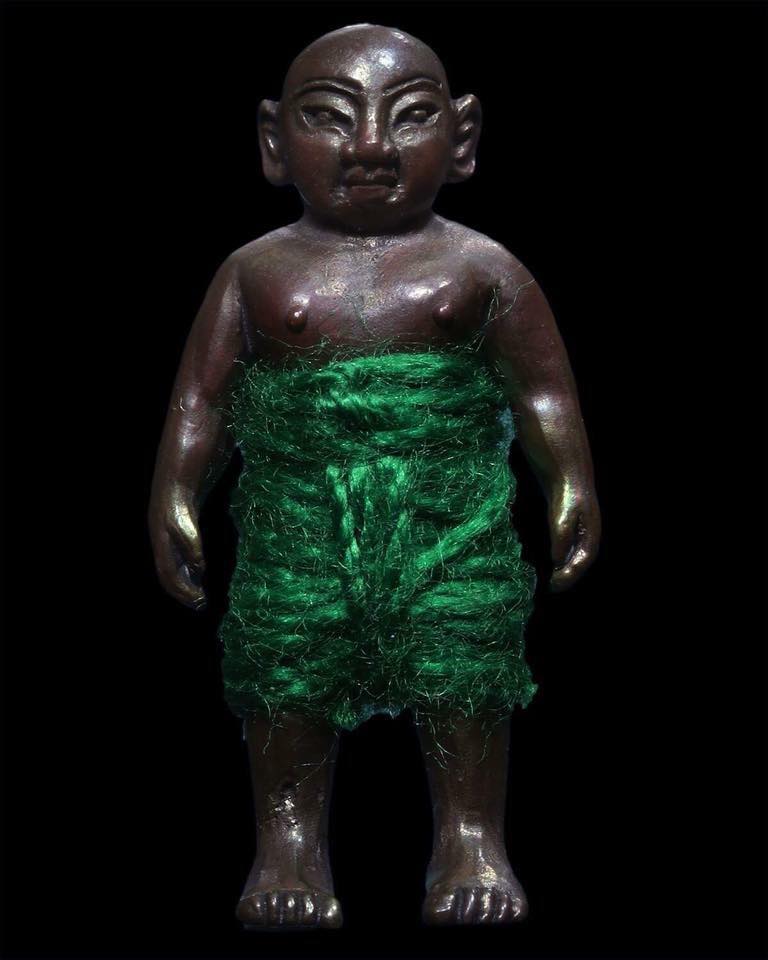 หุ่นพยนต์เพชรกล้า หลวงพ่อเณร วัดทุ่งเศรษฐี