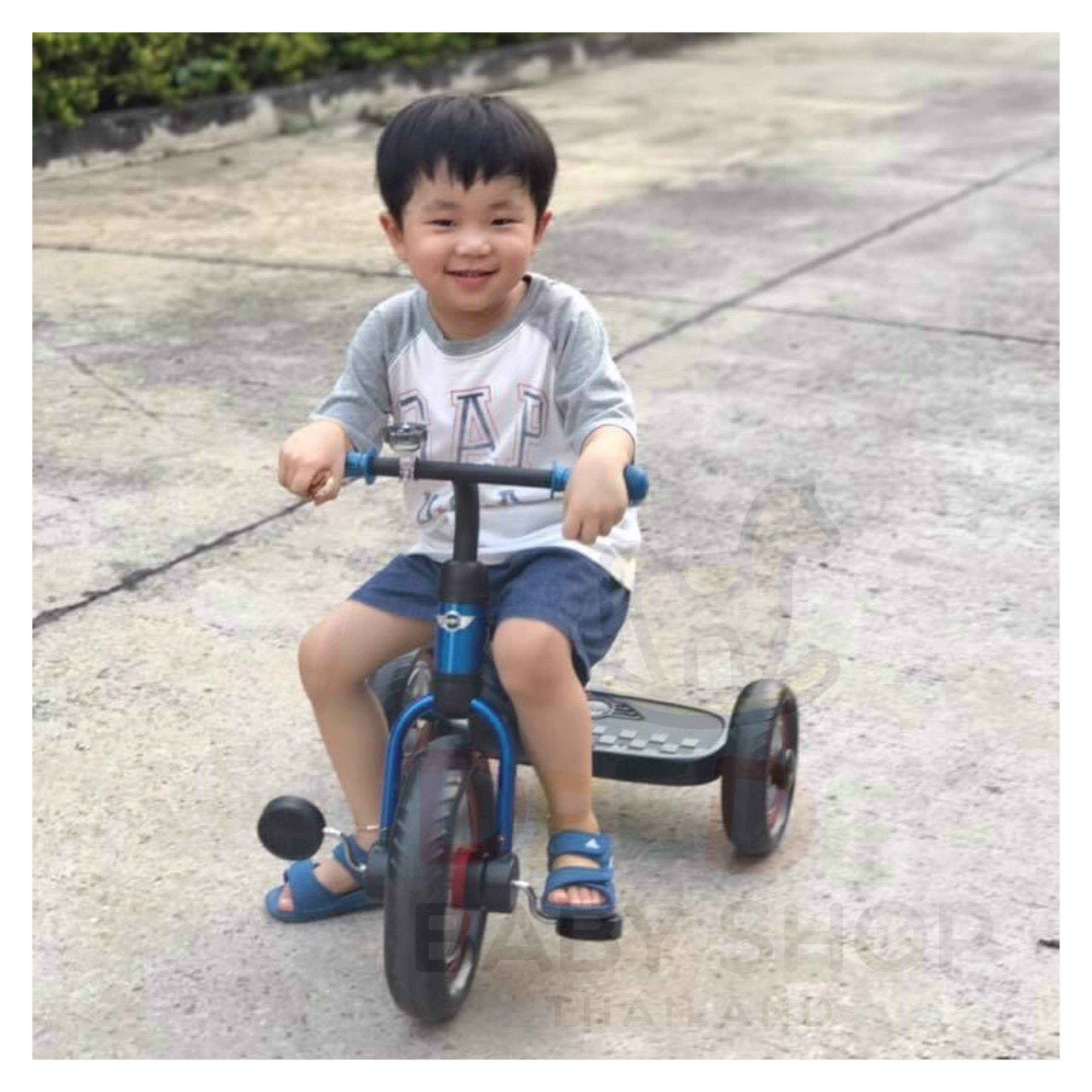 จักรยานสามล้อสำหรับเด็ก Mini Cooper 10" Tricycle Bike for Children
