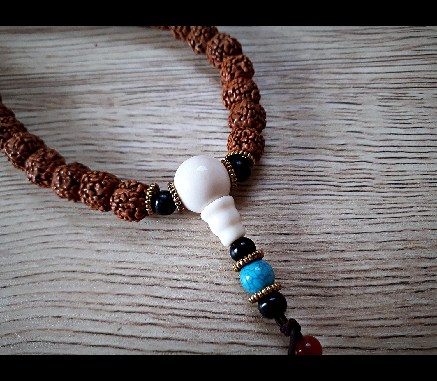 ประคํา น้ำตาพระศิวะ เมล็ดรุทรักษะ สร้อยคอ และ ข้อมือ ของแท้นำเข้าจาก อินเดีย (ขายปลีก ขายส่ง)