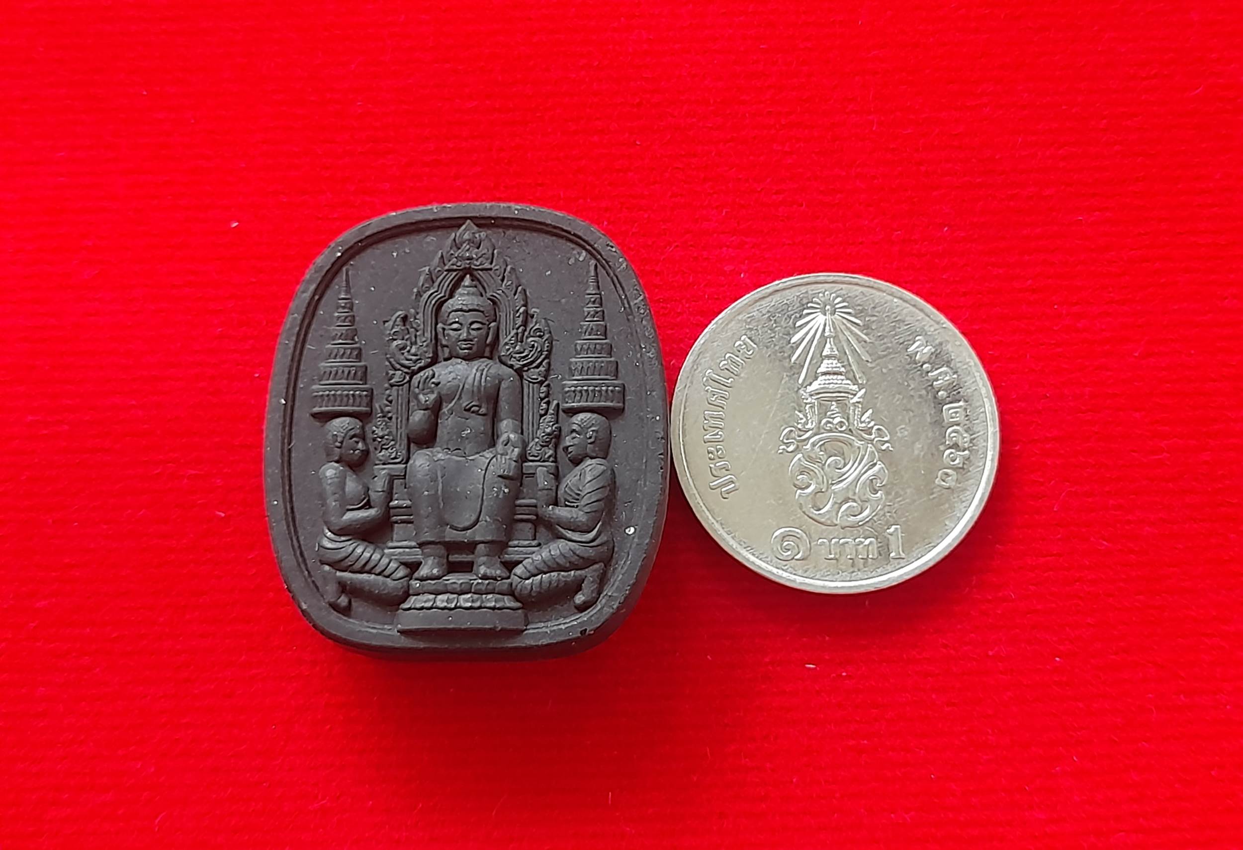 พระยอดขุนพล หลัง หนุมาน สี่กร ขี่สิงห์ #พิมพ์เล็ก สีดำ เนื้อผง แก่ว่านดินกากกายักษ์ ปี2565 #รับประกันแท้ - หลวงพ่อเล็ก วัดท่าขนุน