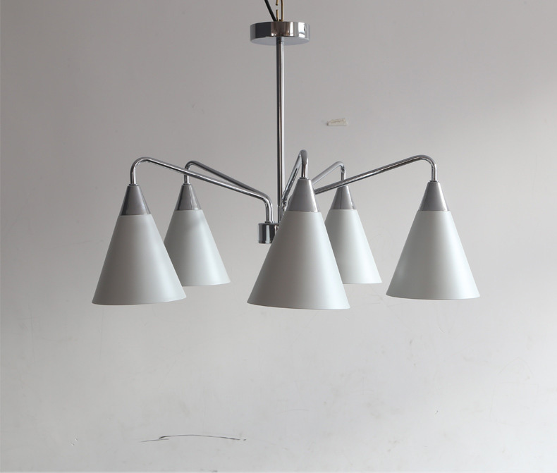 โคมไฟแขวนเพดานโป๊ะโคมทรงกรวยสไตล์โมเดิร์น โครงสีเงินโป๊ะโคมสีขาว [NM9991]