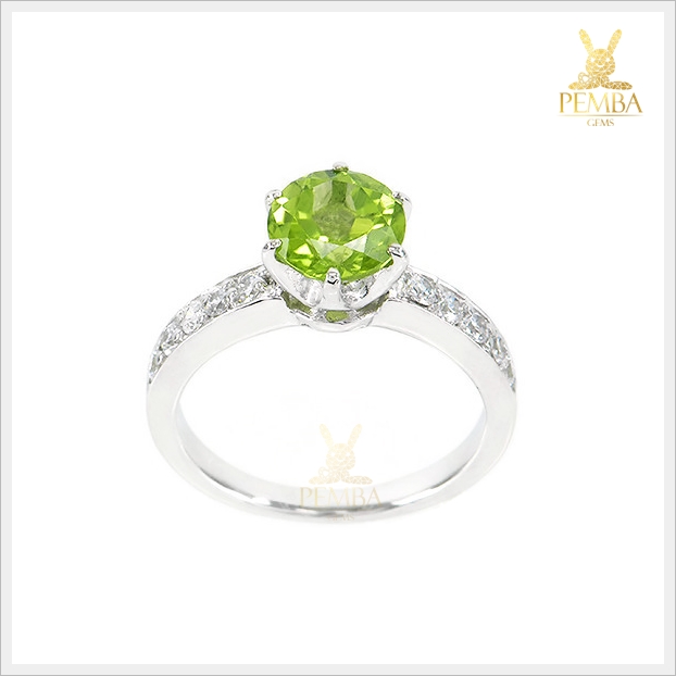 แหวนเพริดอตแท้ อัญมณีสีเขียวใบไม้อ่อน เจิดจรัสบนนิ้ว แหวนพลอยแท้