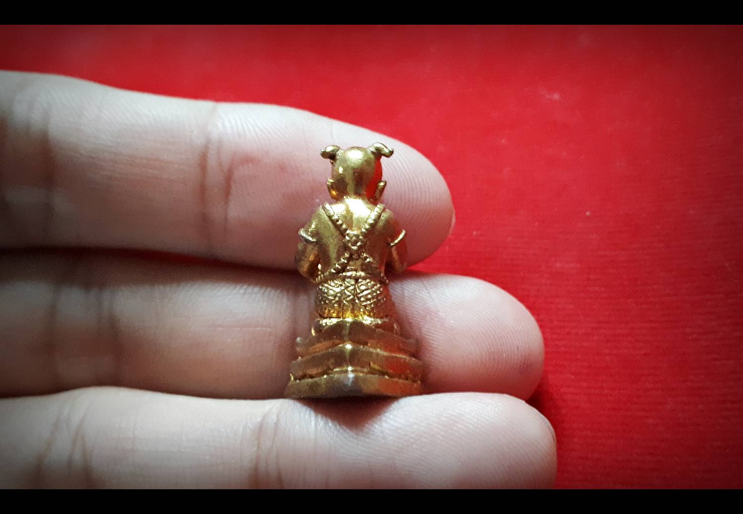 กุมารทอง กุมารเทพ หลวงปู่หงษ์ พรหมปัญโญ สุสานทุ่งมนต์ (เพรชพรหมคุณ คงทอง พ่วงเพชร ทองเพชร) รุ่นบันดาลทรัพย์ ปี2552 และ (รุ่นรวยมหาเศรษฐี) )