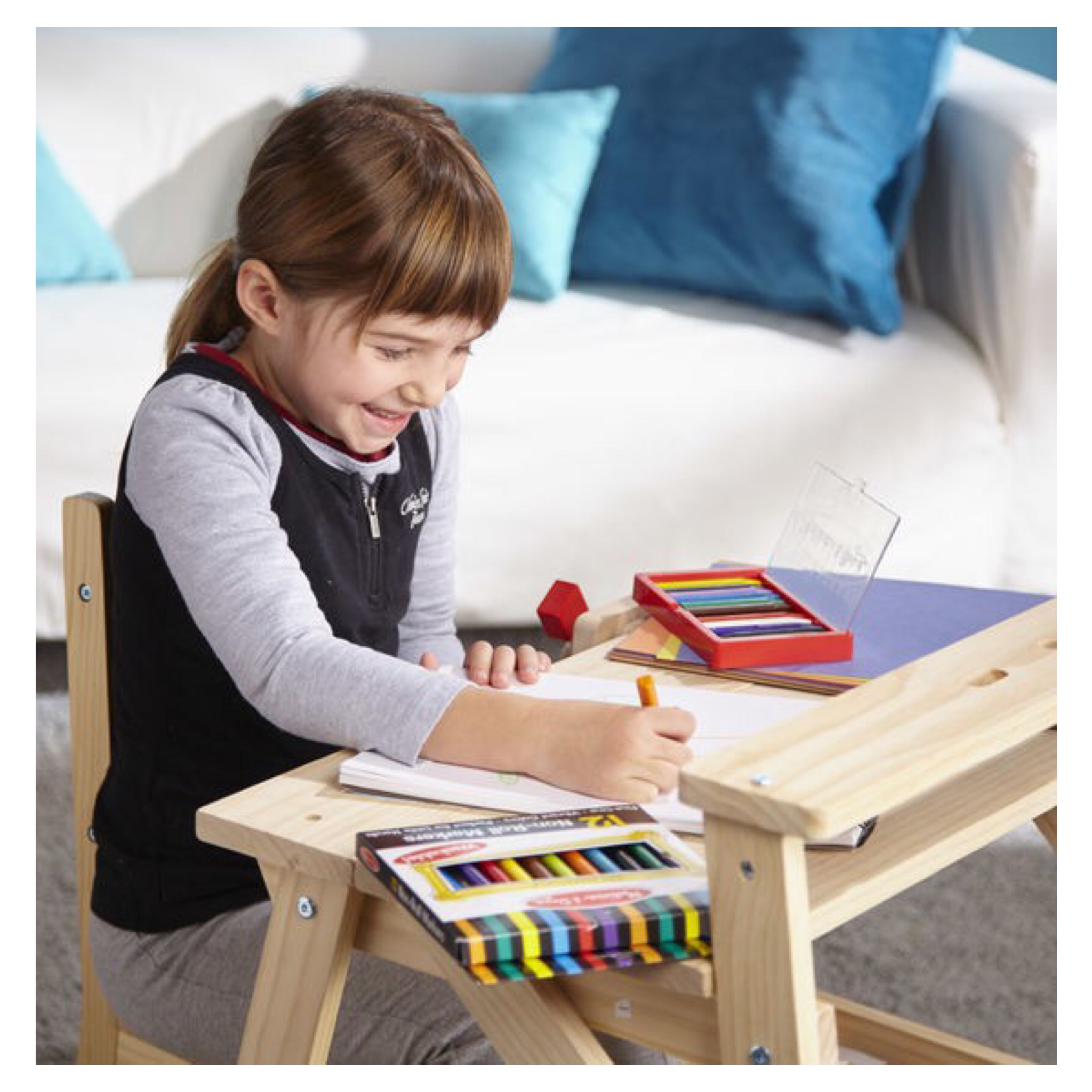 โต๊ะกิจกรรมงานช่างเอนกประสงค์ Melissa & Doug Wooden Project Solid Wood Workbench