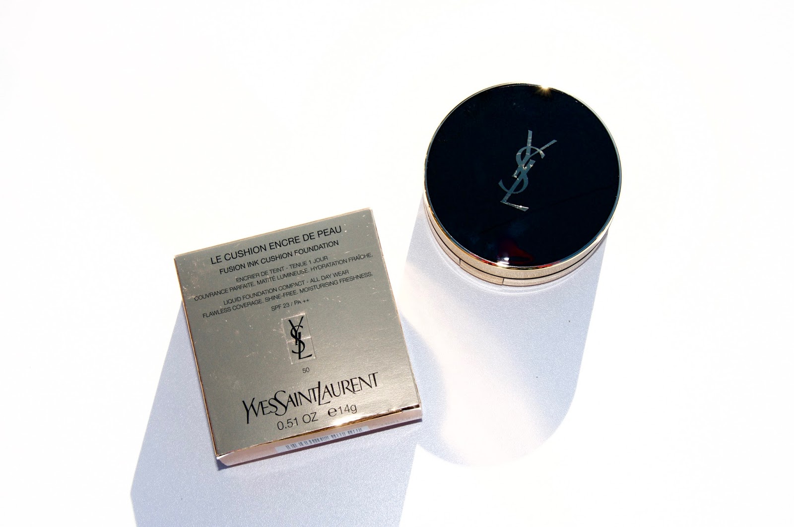 YSL Le Cushion Encre de Peau SPF23 PA++ 14g #20 รองพื้นคุชชั่นอิ๊งก์เนื้อแมตต์ ไม่มันเยิ้ม ติดทนนาน ให้การปกปิดอย่างสมบูรณ์แบบ