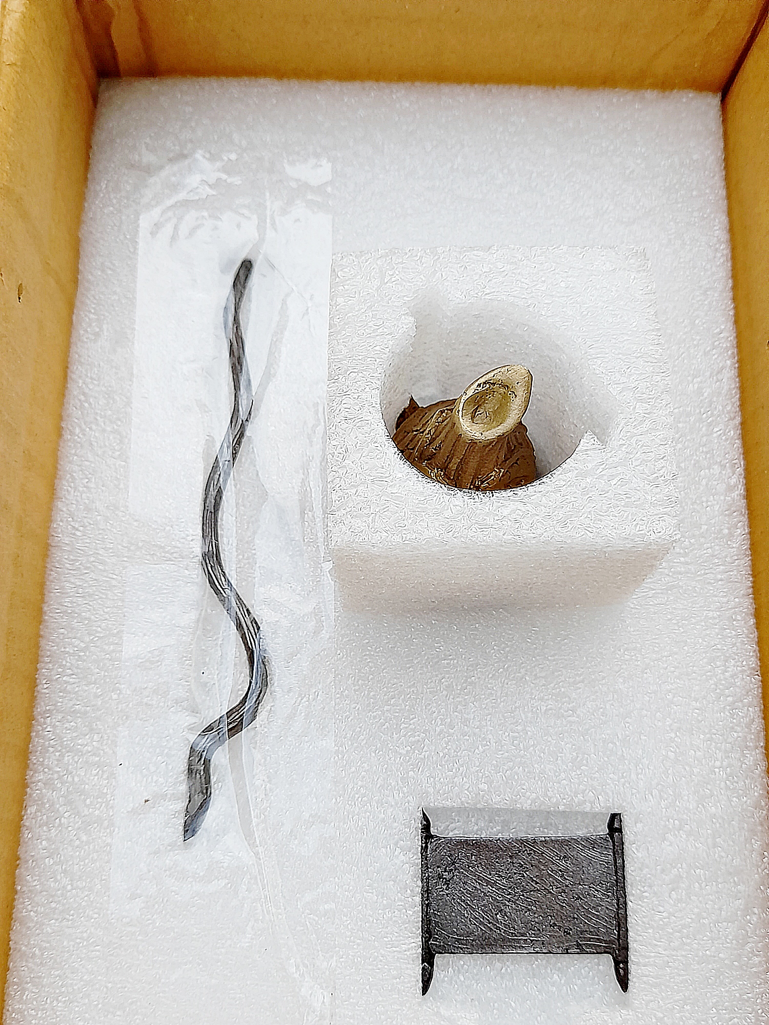 รูปหล่อ ปู่พระฤาษี ทรงช้าง ถือไม้เท้า กระดานชนวน (พระพฤหัสบดี แห่ง สติปัญญา บรมครูของทุกสรรพศาสตร์วิชา(เป็นหัวหน้าของปู่ฤาษี180ตน)) (ขนาดตั้งบูชา สูง14นิ้ว ยาว9นิ้วครึ่ง ลึก4นิ้วครึ่ง) เนื้อทองเหลือง #ปลุกเสกแล้ว #รับประกันแท้