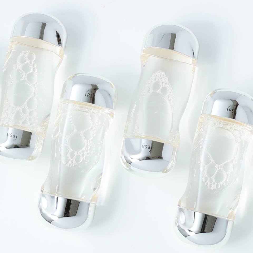 Ipsa Time Reset Aqua 200mL โลชั่นที่ช่วยเติมความชุ่มชื้นให้กับผิว ผิวแลดูเอิบอิ่มยาวนาน ส่วนผสมที่ช่วยป้องการการเกิดอาการแพ้ อ่อนโยน ปราศจากแอลกอฮอล์