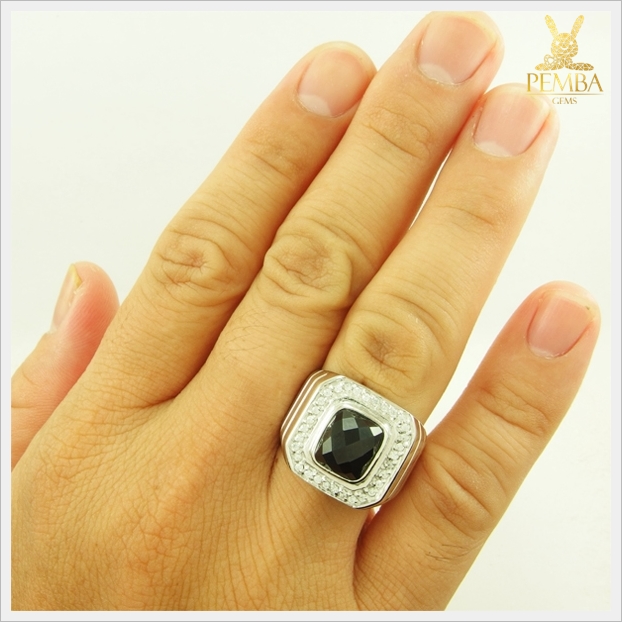 แหวนนิลแท้ ล้อมเพชรCZ งดงาม เท่อย่างมีสไตล์ ใส่เพิ่มความมั่นใจ