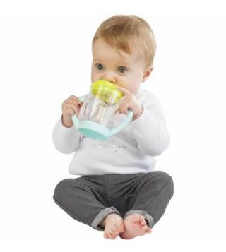 ชุดของขวัญยีราฟโซฟีสุดคุ้ม Vulli Sophie la Girafe Non-Spill Cup Set