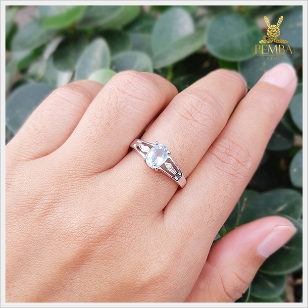 แหวนอะความารีนแท้ อัญมณีสีฟ้าใสน้ำทะเล ใส่ติดนิ้วเพิ่มเสน่ห์น่าหลงใหล