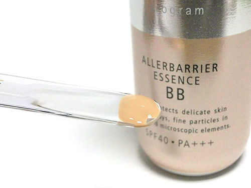 (นำเข้าจากญ๊่ปุ่น #Light) Shiseido d program Allerbarrier Essence BB SPF40 PA+++ 40mL กันแดดบีบีเนื้อเอสเซ้นส์ บางเบา พร้อมปกปิดจุดด่างดำ ปรับสภาพผิวให้เนียน เกลี่ยง่าย ไม่เป็นคราบ