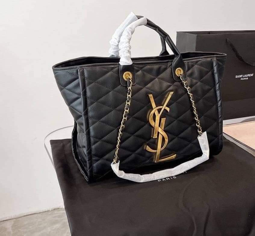 YVES SAINT LAURENT Black Chevron Quilted Leather Monogram Tote Bag (แอดไลน์ก่อนสั่งซื้อ)