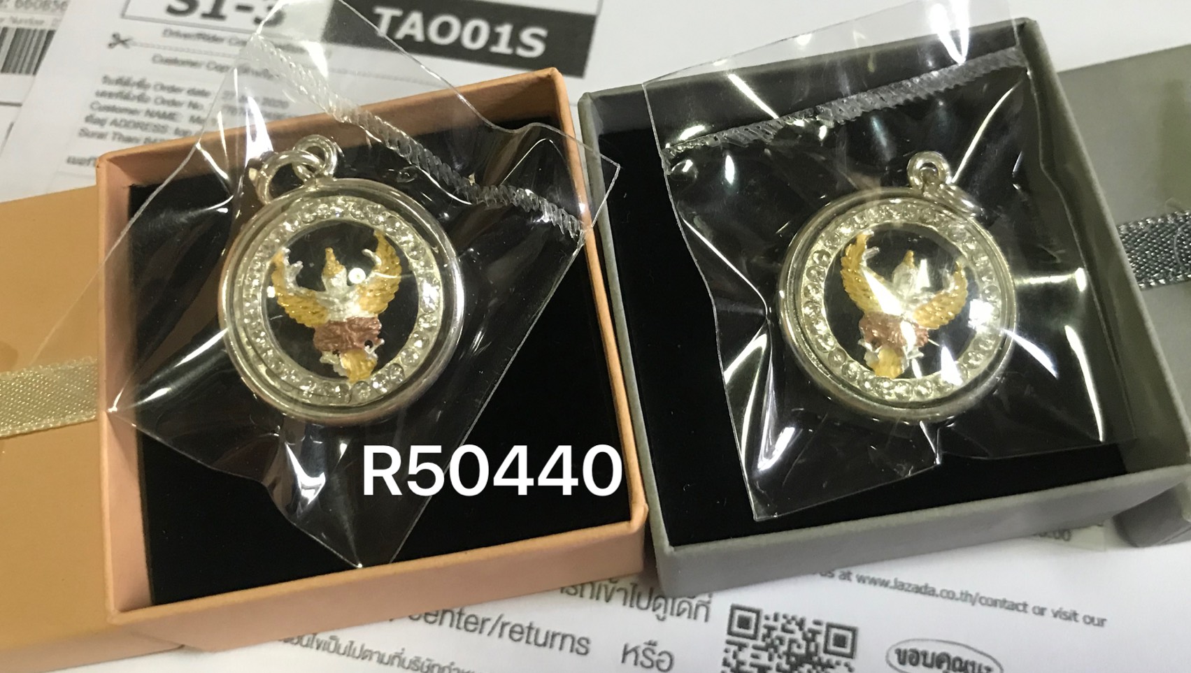 จี้เงินแท้ จี้พญาครุฑ แบบ 3 กษัตริย์ สีเงิน และทอง ประดับเพชร cz รอบวง (กรอบเงินแท้)
