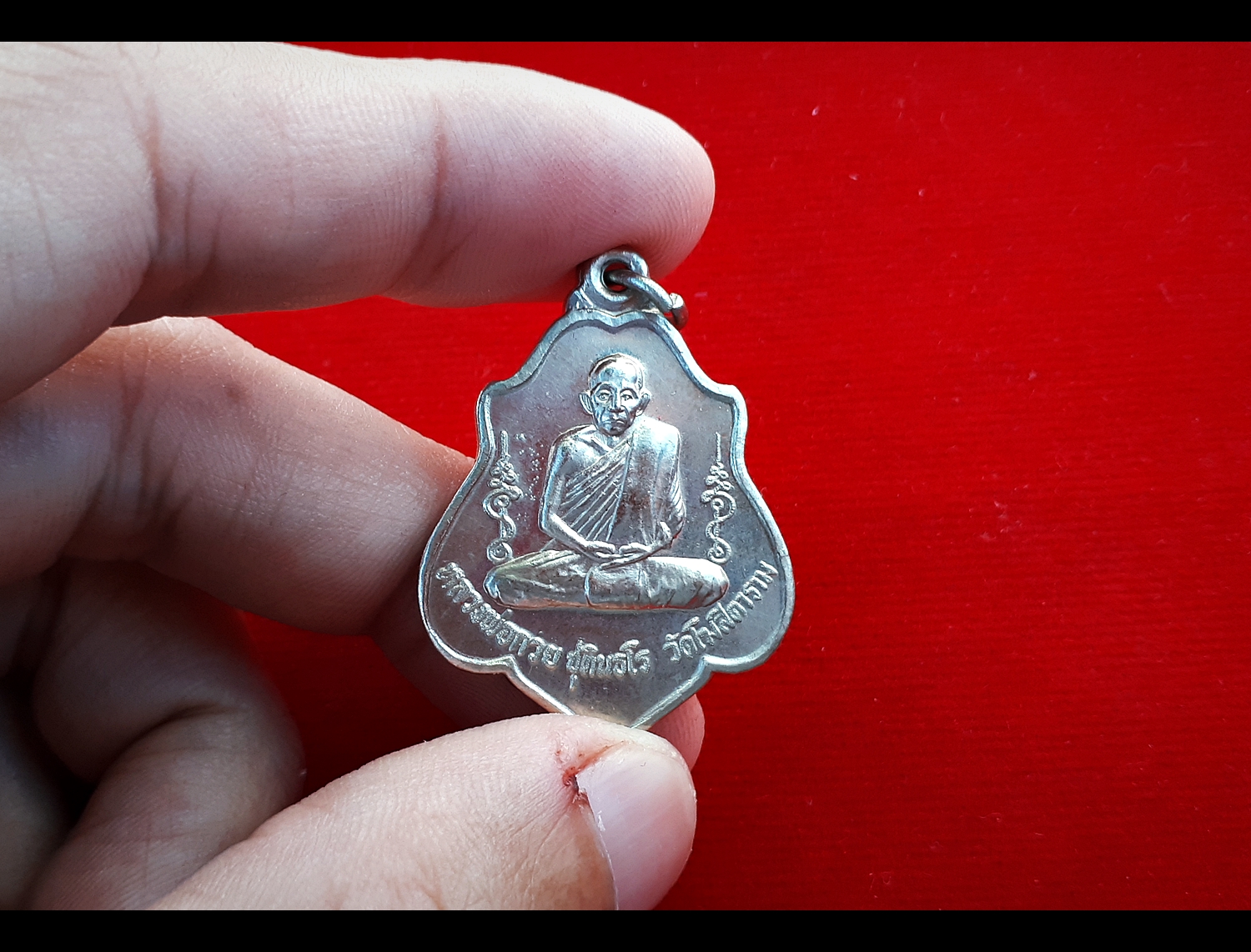 เหรียญ หลวงพ่อกวย วัดโฆสิตาราม หลัง หนุมานเชิญธง หนุมานตัวครู - เนื้ออัลปาก้า รุ่นแรงครู ปี2560 #รับประกันแท้