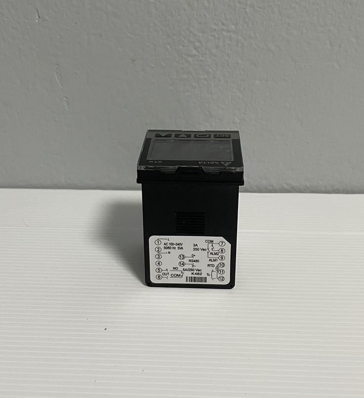 Delta Temperature ControllerDT Series Model: DTK4848V12 Voltage pulse output 12VDC +/-15%,RS-485 Communication