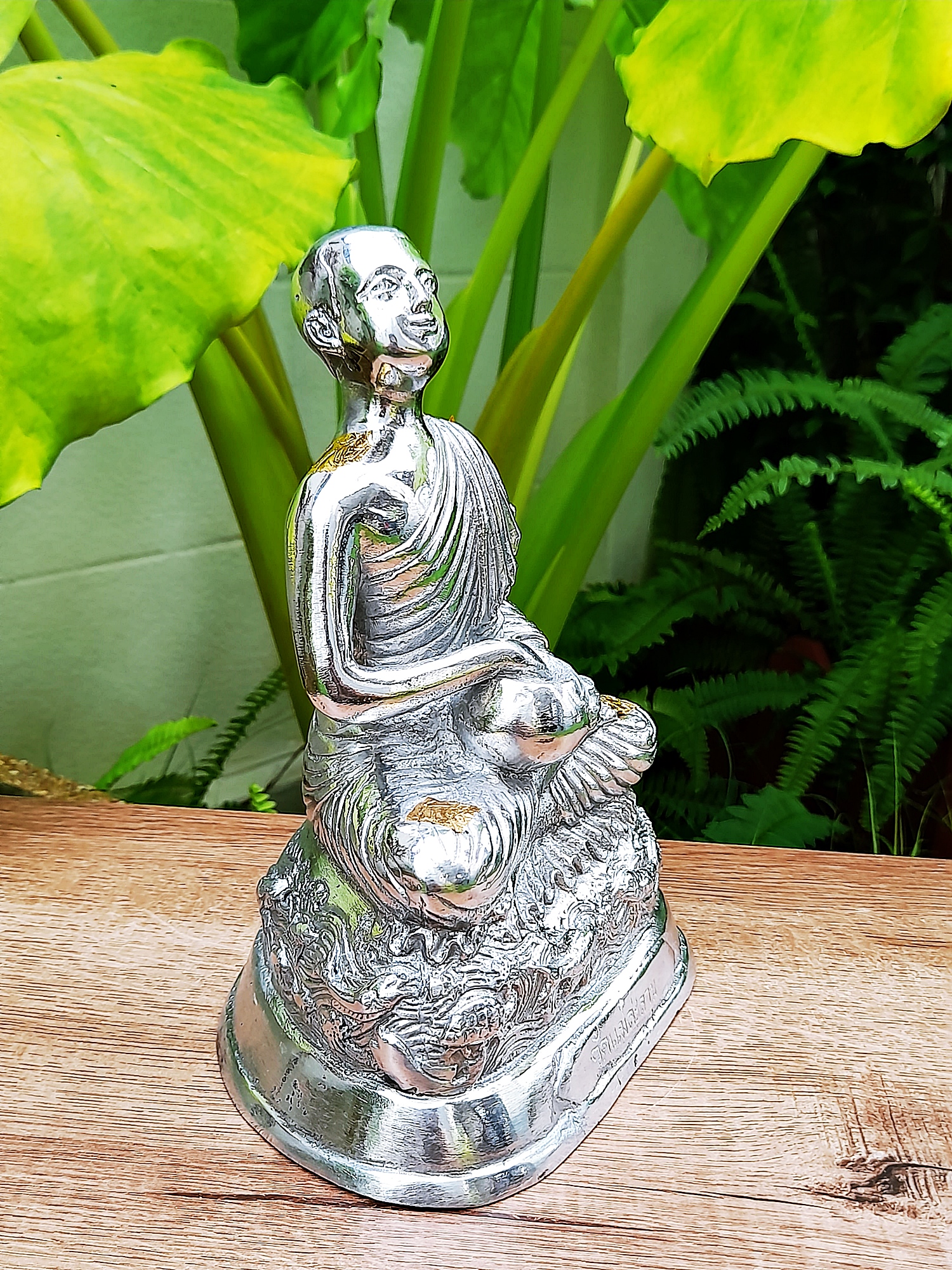 รูปหล่อ พระอุปคุต มหาลาภ ปราบมาร เนื้อโลหะแร่เงินยวง ปิดทอง4จุด ปี2549 (ขนาดตั้งบูชา หน้าตัก5นิ้ว สูง8นิ้ว) - หลวงพ่อวิชัย วัดแม่สะลาบ #รับประกันแท้ (#ปลุกเสกเข้าพิธีดีๆหลายพิธี ระยะเวลาเกือบ10ปี)