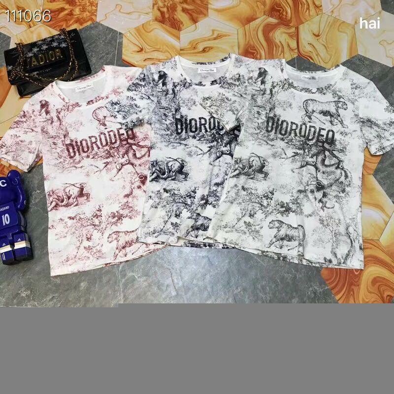 เสื้อยืดแบรนด์เนม
