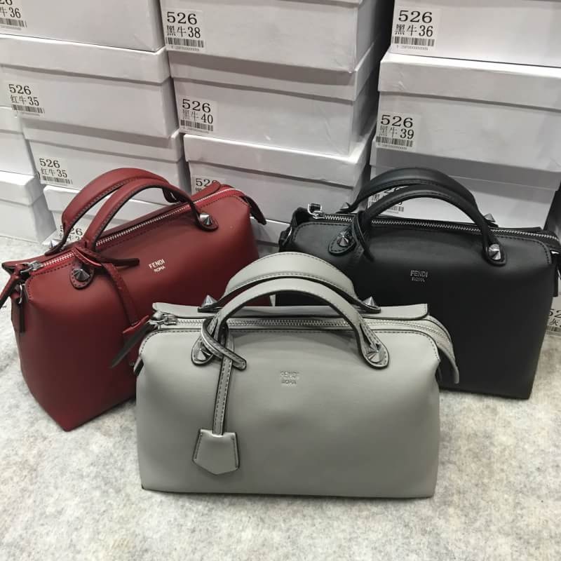 กระเป๋า fd by the way small boston bag 11 นิ้ว มีหลายสีสอบถามได้ค่ะสต๊อกเปลี่ยนตลอด