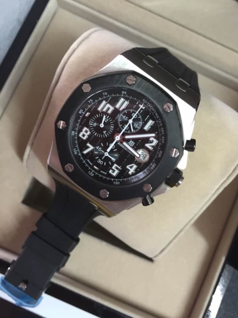 นาฬิกา Audemars Piguet Royal Oak Offshore Chrono เกรด Mirror สีเงิน กรอบสีดำ สายยางสีดำ หน้าปัดสีดำ ดีไซร์สปอตสวยสุดๆ