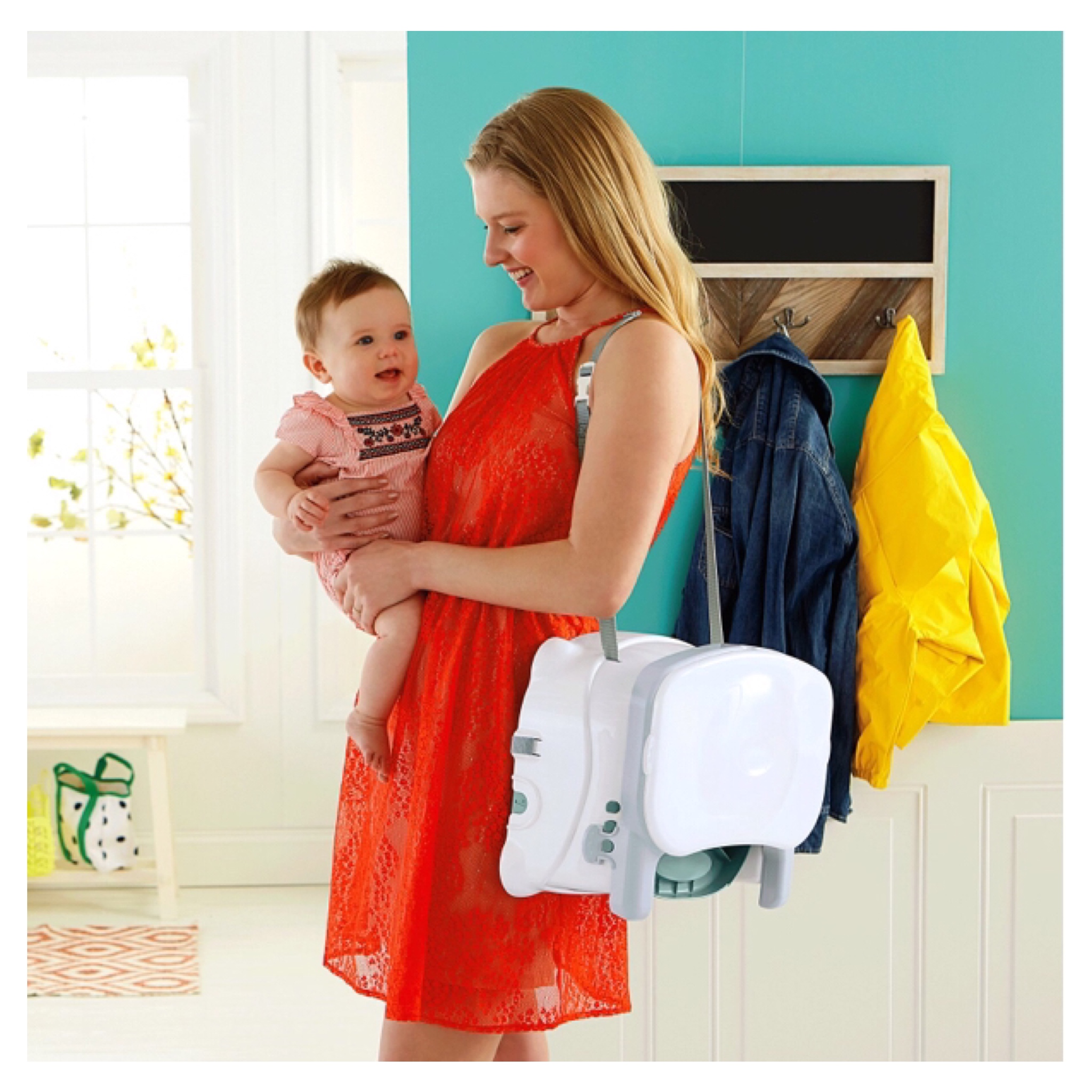 เก้าอี้รับประทานอาหารแบบพกพา Fisher-Price Healthy Care Deluxe Booster Seat (Blue & White)