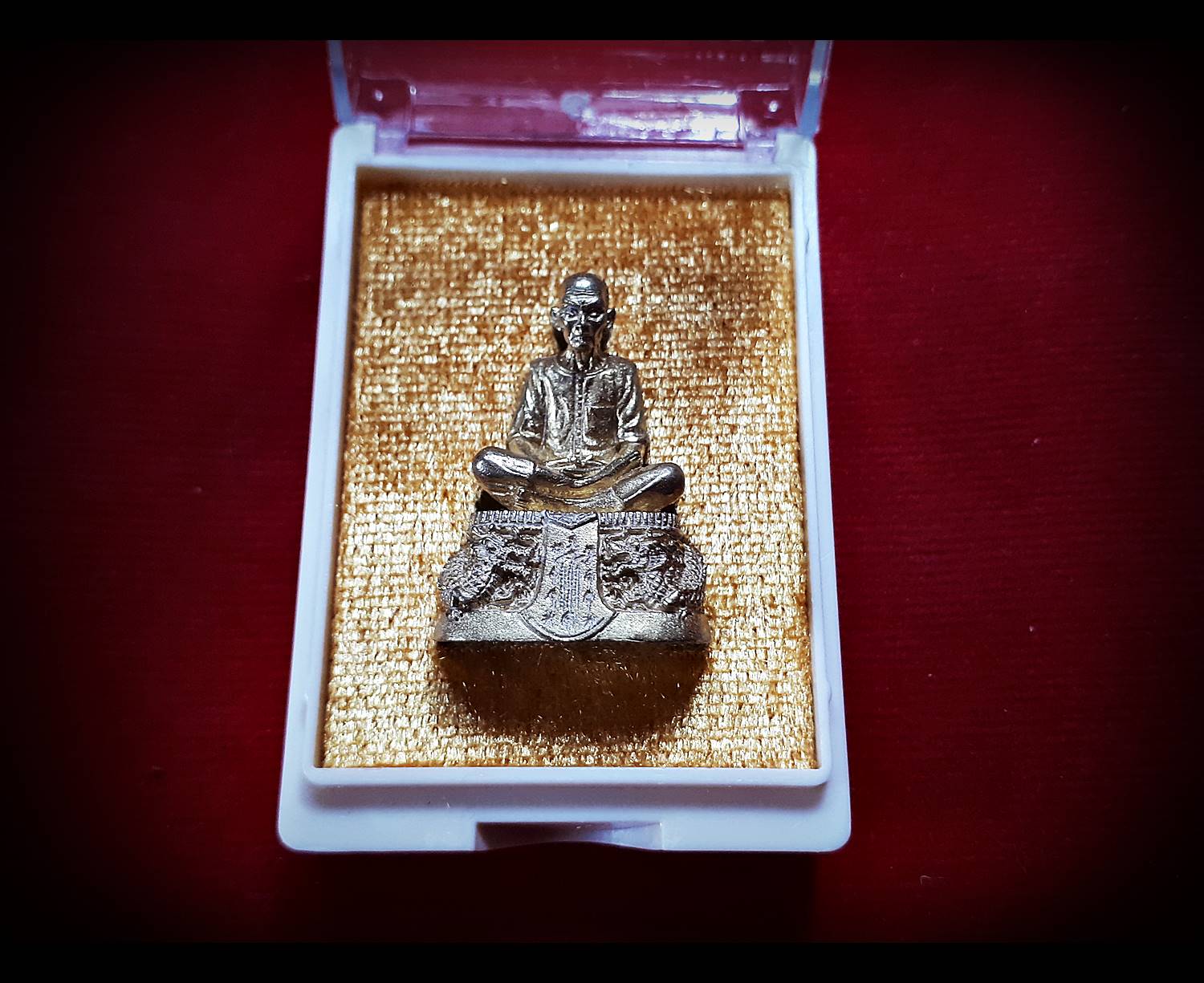 รูปหล่อ เซียนแปะ วัดศาลเจ้า นั่งบัลลังมังกรคู่ (ขี่มังกรคู่ทะลุฟ้า) ใต้ฐานบรรจุมวลสาร เนื้อทองระฆัง (ขนาดห้อยคอ ลอยองค์ สูง3ซม) เศรษฐีสมปราถนา ปี2560 #รับประกันแท้