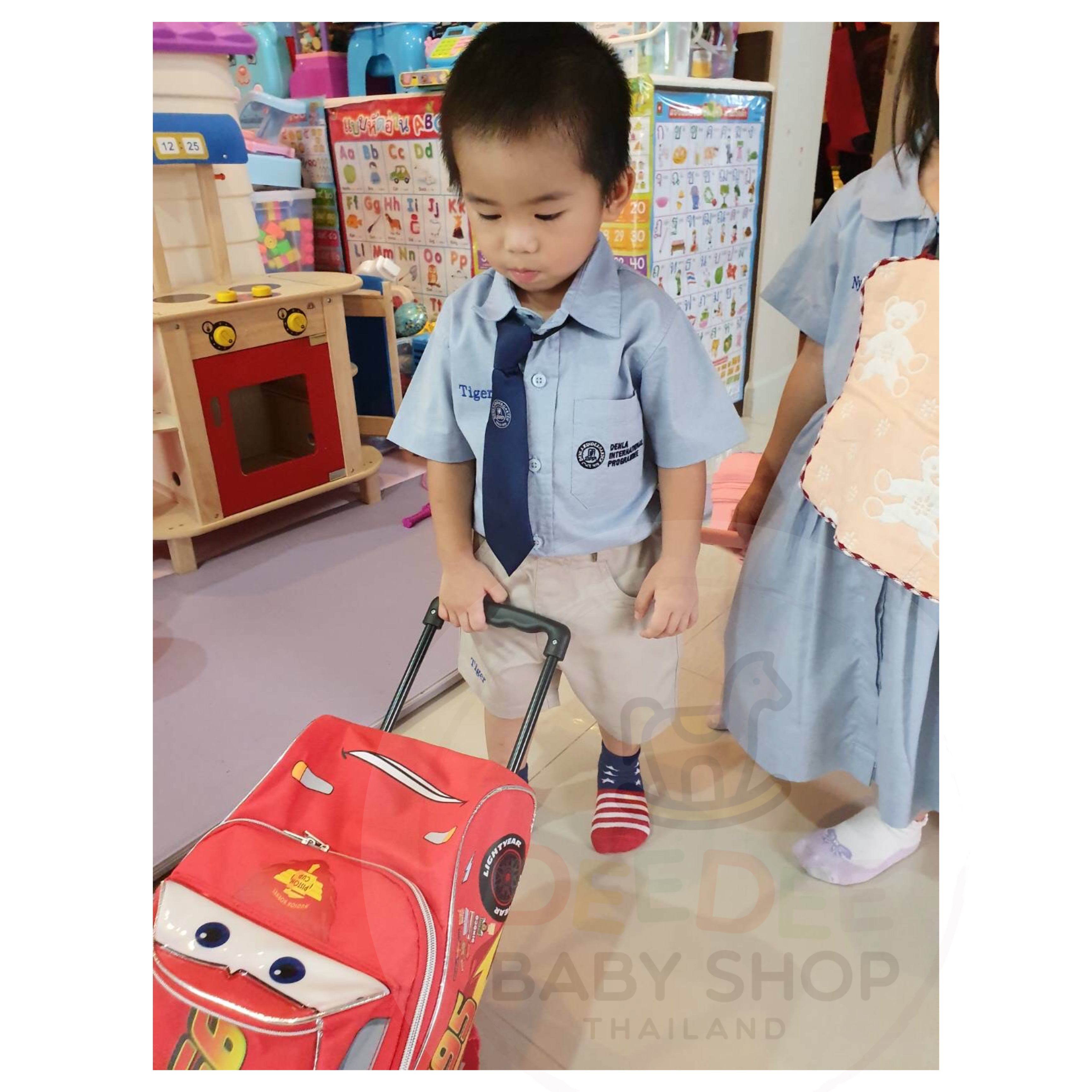 กระเป๋าเป้สะพายหลังพร้อมล้อลาก Ruz Disney Cars Lightning McQueen Toddler Rolling Backpack