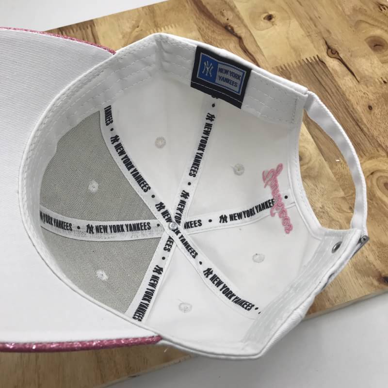 หมวกแก๊ป ny cap สีขาวชมพู